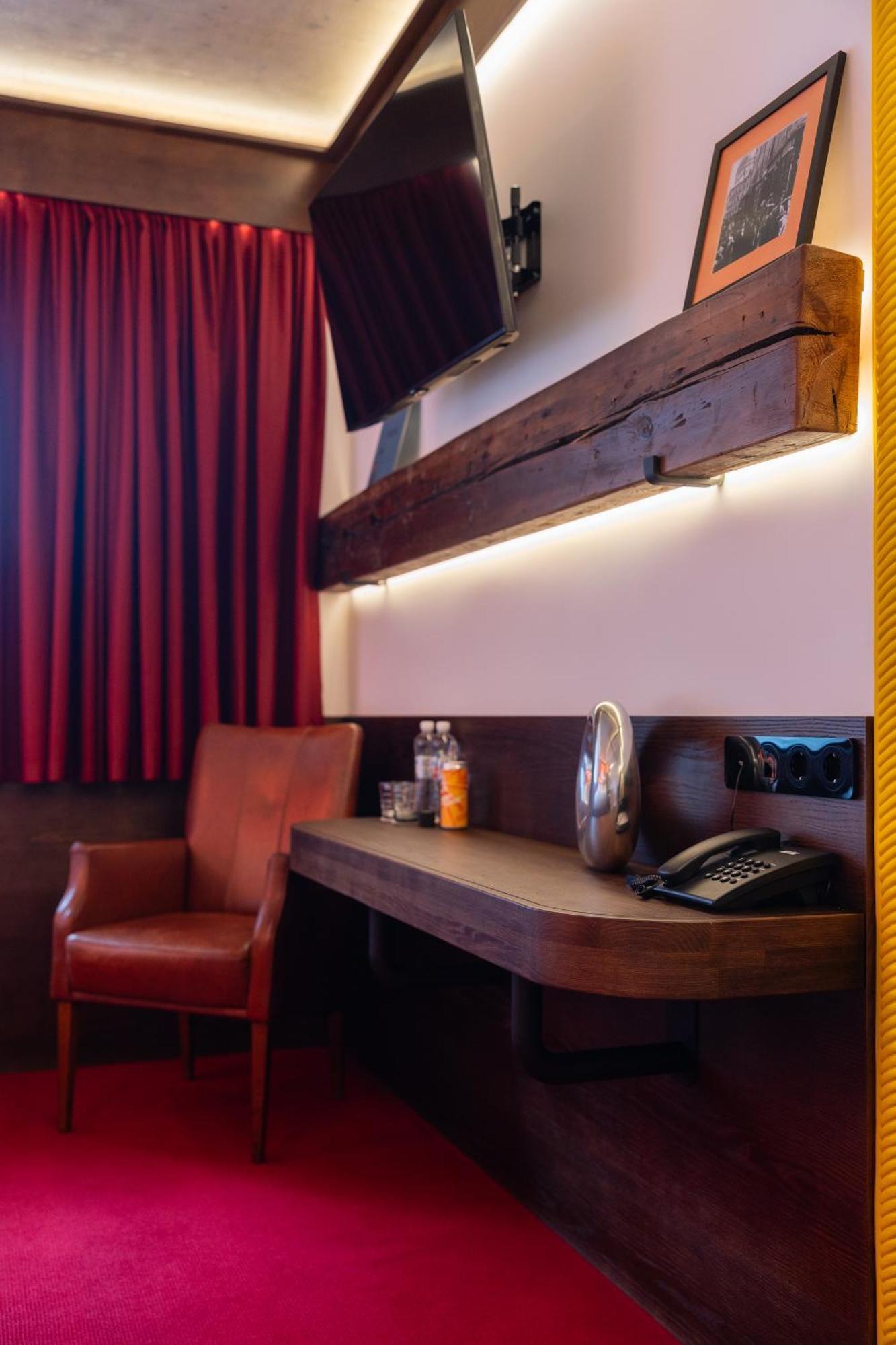 !Fest Hotel Rynok Square Lviv Exterior foto