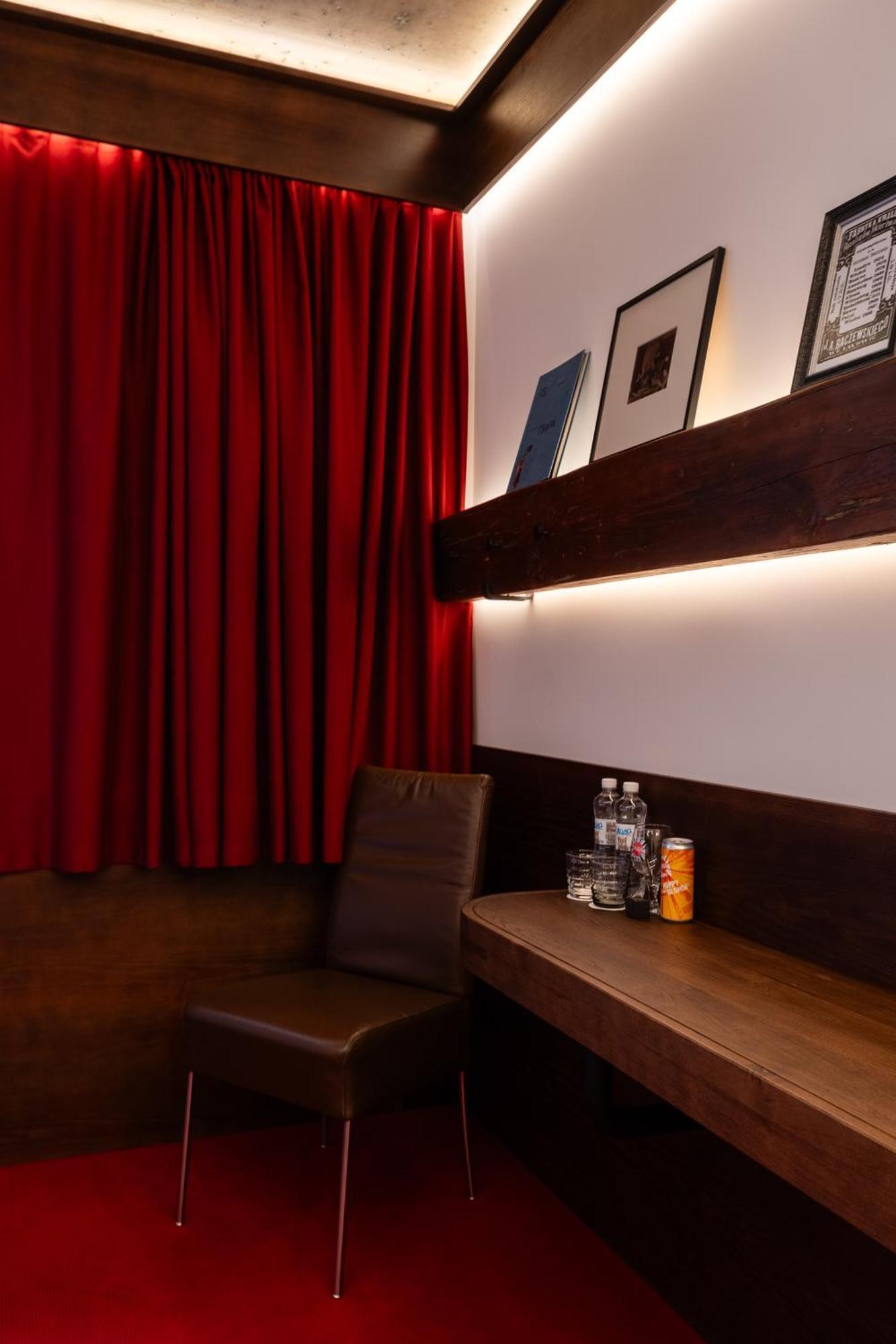 !Fest Hotel Rynok Square Lviv Exterior foto