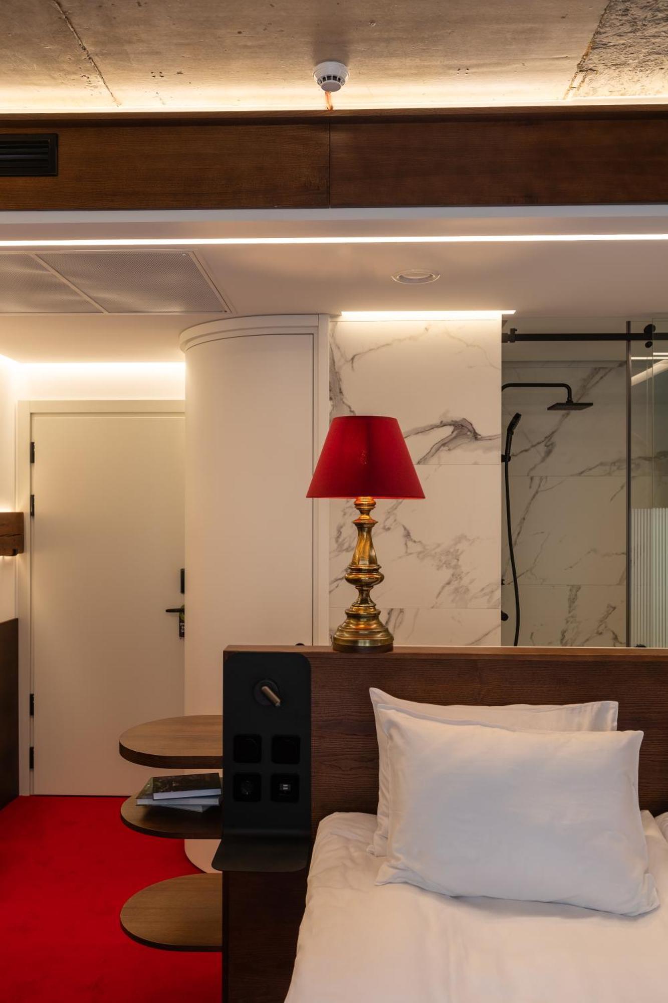 !Fest Hotel Rynok Square Lviv Exterior foto